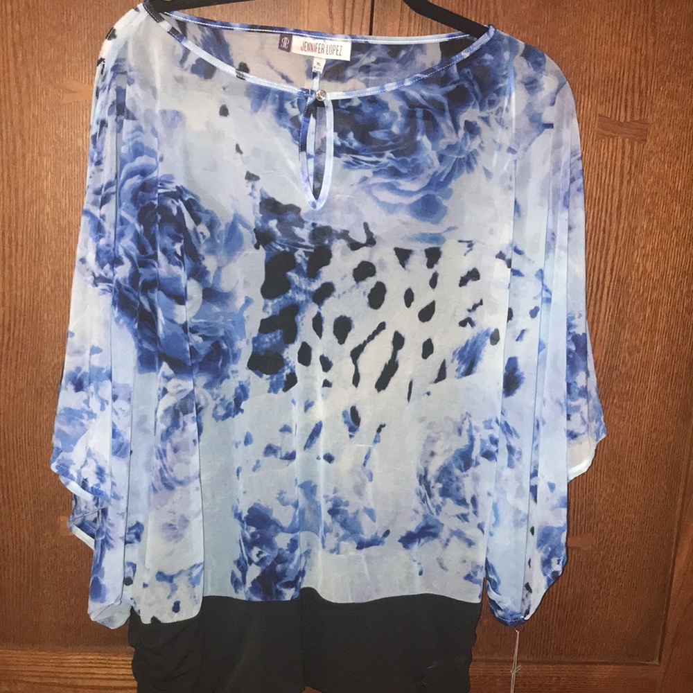 Bell sleeve top NWT